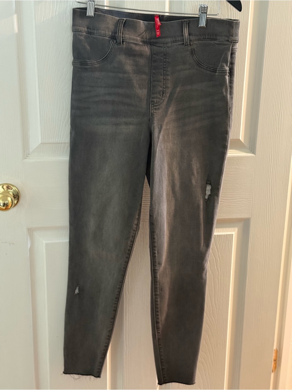 SPANX Vintage Distressed Ankle Skinny Jeans SIZE LARGE in Vintage Grey